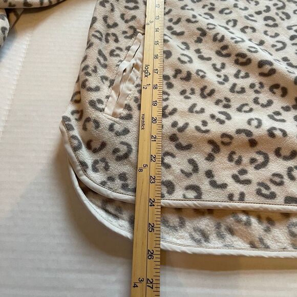 Green Tea NWT size S Khaki Leopard fleece pullover. - Picture 6 of 13